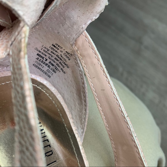 Jennifer Lopez Blush Heels - Picture 8 of 10